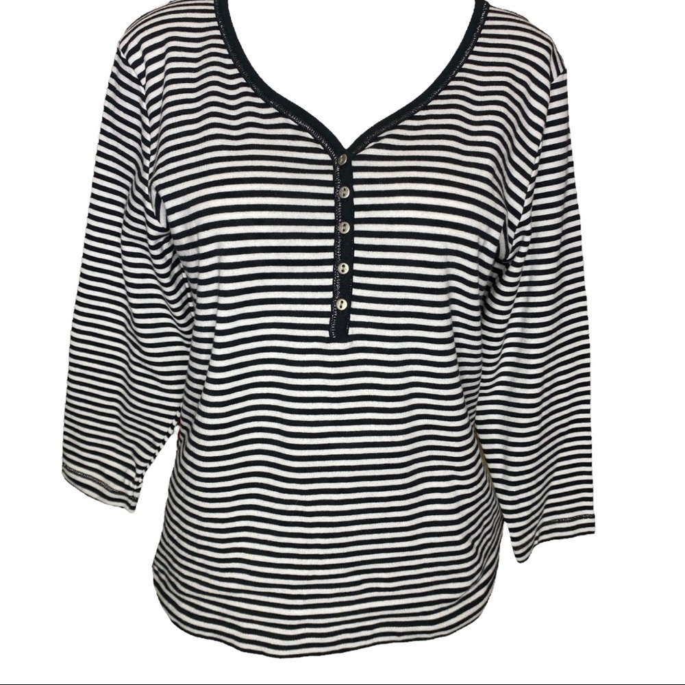 Chico’s Stripe Top Size 1 in “Sassy” Stripe Shae